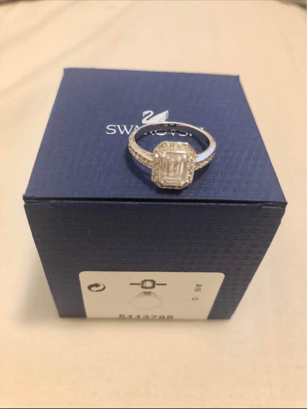 Swarovski Cocktail Ring - size 55 (us 7 ish)